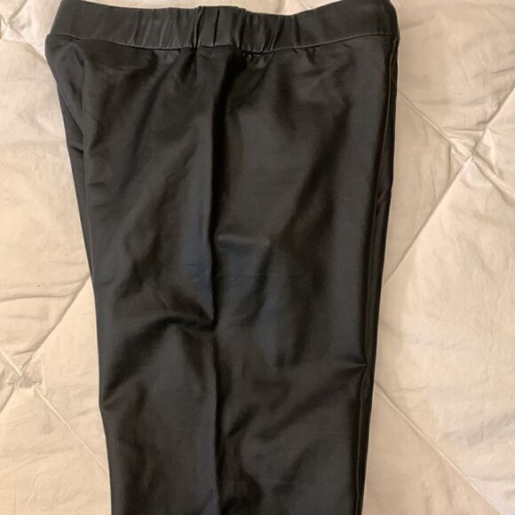 REVIEW,leggings, fleece linen, leather appearance, small - Picture 4 of 6